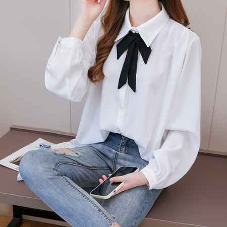 黄色皮椅旁拍风—衬衫（编号：378号）